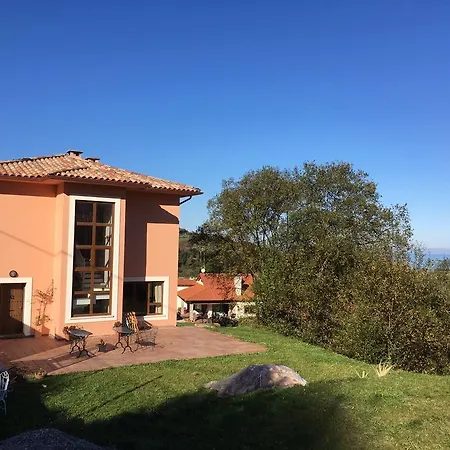 La Casa En El Camino