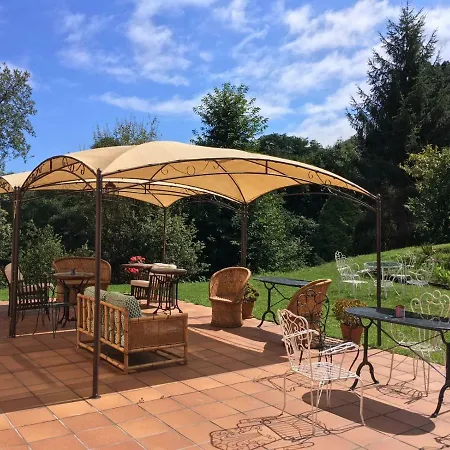 La Casa En El Camino *