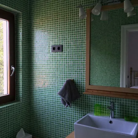 La Casa En El Camino