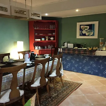 La Casa En El Camino